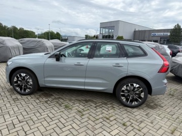 Volvo XC60 II 2026 VOLVO XC60 ULTRA B5 AWD - DOSTĘPNY OD RĘKI, zdjęcie 3