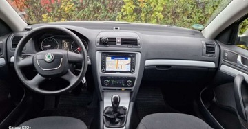 Skoda Octavia II Kombi 1.6 TDI CR DPF 105KM 2011 Skoda Octavia Wzorowa - Bezwyoadkowa - Nawigacja - Zarejestrowana 1.6, zdjęcie 7