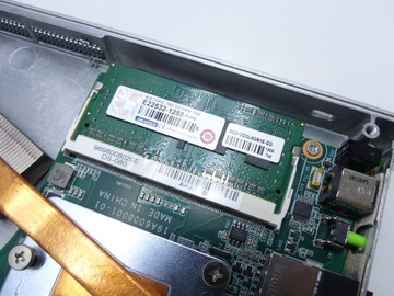 Мини-промышленный компьютер Сервер Advantech DS-080 2x LAN 2x HDMI SSD COM1