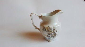 Porcelanowy dzbanek Wałbrzych