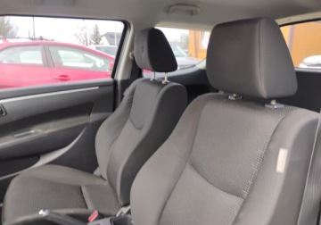 Suzuki Swift V 2011 Suzuki Swift I rej 2012r, 1.2 Benzyna. Delikatnie uszkodzony prawy przod., zdjęcie 8