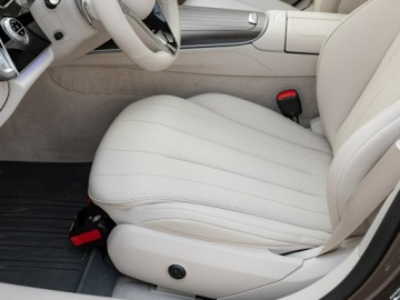 Mercedes Klasa E W214 Sedan 2.0 220d 197KM 2025 Mercedes E 220 4MATIC Avantgarde Szklany Dach, zdjęcie 11