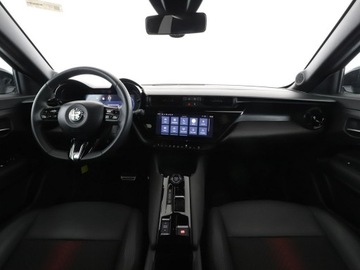 Alfa Romeo Junior 2025 Alfa Romeo Junior automat full LED virtual cocpit, zdjęcie 14