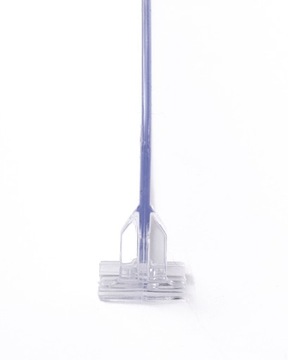 Сломанный прозрачный разделитель товаров