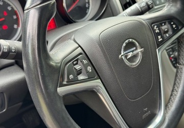 Opel Astra J Sports Tourer Facelifting 1.4 Turbo ECOTEC 140KM 2013 Opel Astra 1,4 TURBO 140KM Climatronic Xenon LED Navi Bezwypadkowy Serwis, zdjęcie 32