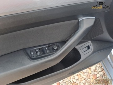Volkswagen Passat B8 Variant Facelifting 2.0 TDI SCR 150KM 2021 Volkswagen Passat 2,0 TDI 150KM DSG kamera alu navi lift VAT 23 zarejestr, zdjęcie 13