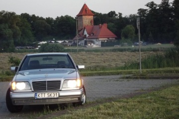 Mercedes Klasa E W124 Coupe 2.0 136KM 1995 MERCEDES-BENZ C124 E200 2.0 benzyna 136KM 1995r, zdjęcie 22