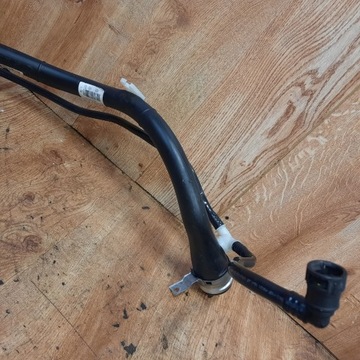 Топливозаливная трубка BMW f01 7185143