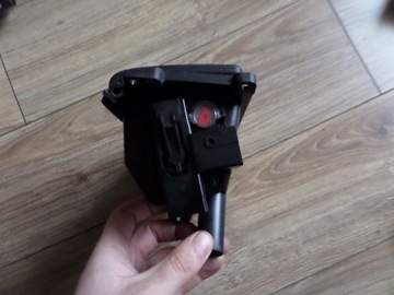 Открывающийся вещевой отсек в центральном туннеле Avensis T25 EUROPA EU