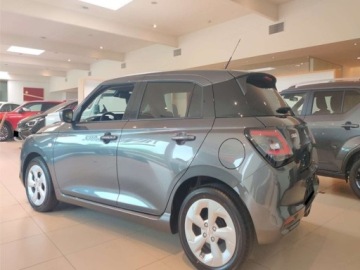 Suzuki Swift VI Hatchback Facelifting 1.2 DualJet SHVS 83KM 2025 SUZUKI Swift Premium Plus 1.2 Dualjet SHVS Hatchback 83KM 2025, zdjęcie 2