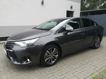 Toyota Avensis III Sedan Facelifting 2015 2.0 D-4D 143KM 2015 Toyota Avensis 2.0 D 143KM Salon Navi Bi-Xenon, zdjęcie 9