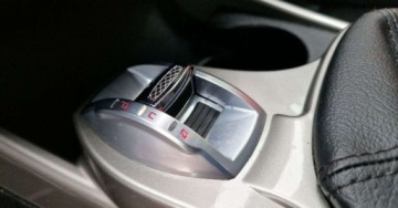 Alfa Romeo MiTo Hatchback 3d 1.4 16v 78KM 2009 Alfa Romeo Mito Alfa Romeo Mito 1.4 Benzyna 79KM, zdjęcie 12