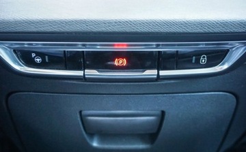 Citroen Grand C4 Picasso II Grand Picasso Facelifting 2.0 BlueHDi 150KM 2017 Citroen C4 Grand Picasso 2.0BlueHDi 150KM Van Skory El fotele i klapa Masa, zdjęcie 25