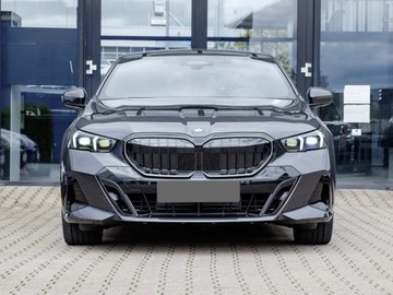 BMW Seria 5 G90-91 Touring 2.0 520d 197KM 2025 BMW Seria 5 520d xDrive Sport Sedan 2.0 (197KM) 2025, zdjęcie 1