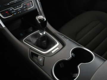 Ford Mondeo V Kombi 2.0 TDCi 150KM 2019 Ford Mondeo 2.0 TDCi Business Edition Klimatronik, zdjęcie 28