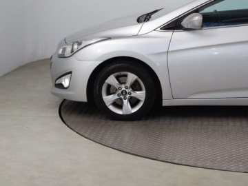 Hyundai i40 Kombi 1.7 CRDi HIGH 136KM 2015 Hyundai i40 1.7 CRDi, Automat, Navi, Klima, zdjęcie 14