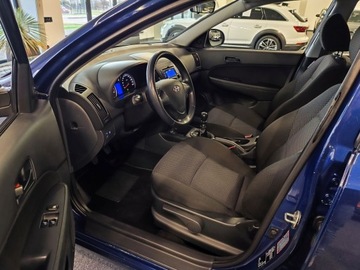 Hyundai i30 I Hatchback 1.4 109KM 2009 Hyundai i30 I 1.4 benzyna, zdjęcie 5