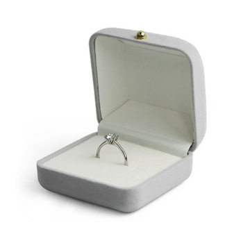 МАЛЕНЬКАЯ ПОДАРОЧНАЯ КОРОБКА ДЛЯ ЮВЕЛИРНЫХ КУЛОН ИЛИ СЕРЬГ