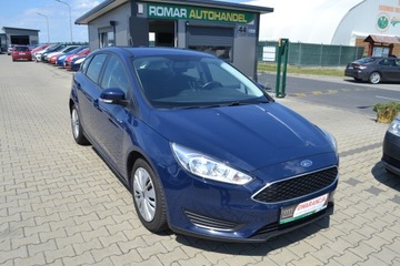 Ford Focus III Hatchback 5d facelifting 1.0 EcoBoost 100KM 2015