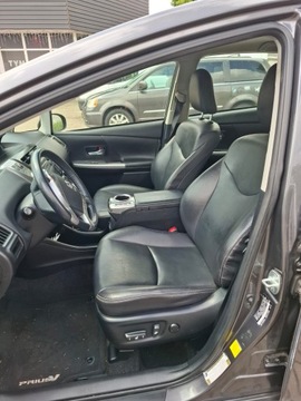 Toyota Prius III 2015 Toyota Prius 1.8 V 2015r. przebieg 236 tys km faktura VAT 23%, zdjęcie 5