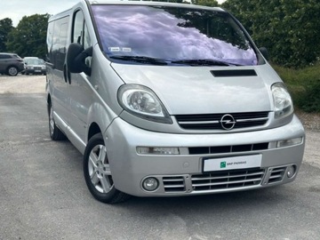 Opel Vivaro A 2006 Opel Vivaro Opel Vivaro kampervan 7 osobowy 3 x klima Westfalia lozko kamp, zdjęcie 13