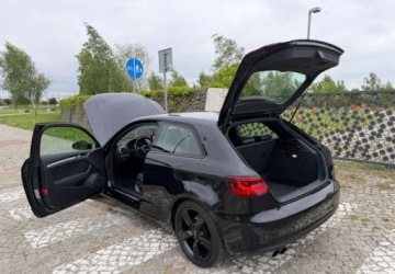 Audi A3 8V Hatchback 3d 2.0 TDI 150KM 2013 Audi A3 3-drzwiowe Audi A3 3-drzwiowe 2.0 TDI S tronic S line Sportpaket, zdjęcie 14