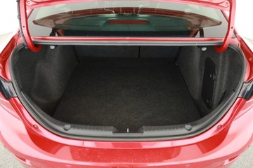 Mazda 3 III Sedan 2.2 SKYACTIV-D 150KM 2014 Mazda 3 2.2 Skyactiv-D, Skóra, Navi, Xenon, zdjęcie 11