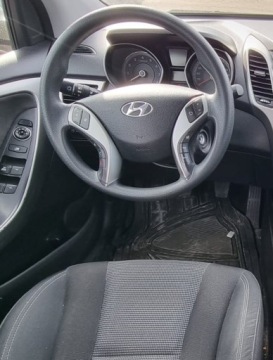 Hyundai i30 II Hatchback 5d 1.4 MPI 100KM 2015 Hyundai i30 2015r, 1.4 Benzyna. Uszkodzony prawy bok i tyl. Jezdzi. 1.4, zdjęcie 8