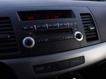 Mitsubishi Lancer IX Sportback 1.8 MIVEC 143KM 2010 Mitsubishi Lancer 1.8 i, Salon Polska, Serwis ASO, zdjęcie 11