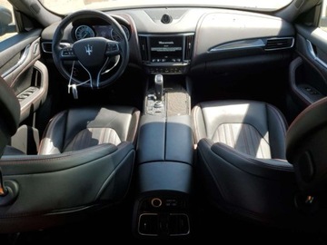 Maserati Levante 2022 Maserati Levante Base 2022 3.0l 3.0 Benzyna 345KM, zdjęcie 8