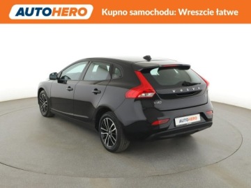 Volvo V40 II 2019 Volvo V40 Momentum navi PDC tempomat LED, zdjęcie 3