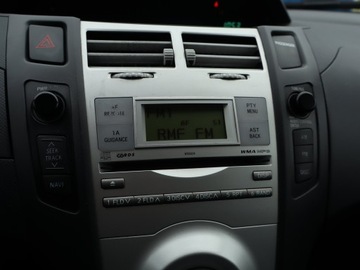 Toyota Yaris II Hatchback 5d 1.0 VVT-i 69KM 2008 Toyota Yaris 1.0 VVT-i, Klima, zdjęcie 11