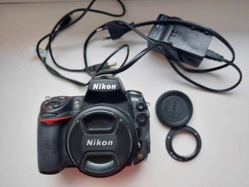 Lustrzanka Nikon D700 + obiektyw Nikkor 50 mm Przebieg 71k