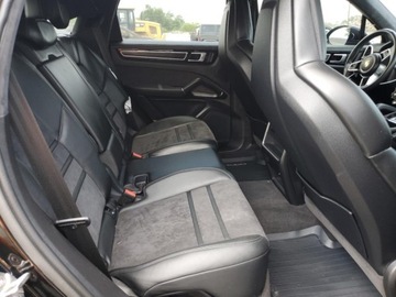 Porsche Cayenne III 2023 Porsche Cayenne 2023 PORSCHE CAYENNE GTS 4.0 Benzyna 500KM, zdjęcie 10