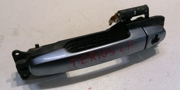 DAIHATSU TERIOS 06R - KLIKA VNĚJŠÍ LEVÝ PŘEDNÍ