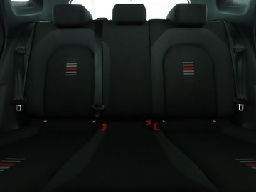 Seat Arona Crossover 1.6 TDI 115KM 2018 Seat Arona FR virtual PDC navi tempomat, zdjęcie 17