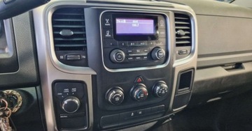 Dodge Ram IV 5.7 V8 390KM 2013 Dodge RAM 5.7 Hemi V8 390km LPG 4x4 Nowe opony 5.7 BenzynaLPG 390KM, zdjęcie 6