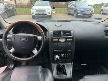 Ford Mondeo III Kombi 2.0 TDCi 130KM 2005 Ford Mondeo Ford Mondeo GHIA 2,0 Diesel Zamiana 2.0 Diesel 130KM, zdjęcie 2