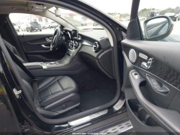 Mercedes GLC C253 2018 Mercedes-Benz GLC 2018r., 4x4, 2.0L 2.0 Benzyna 241KM, zdjęcie 8