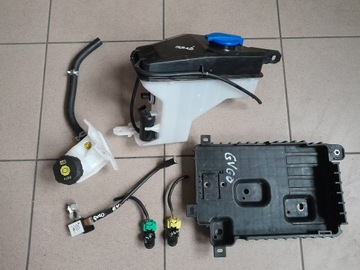 GENESIS GV60 MECHANIZMUS STĚRAČE PANTY KAPOTY