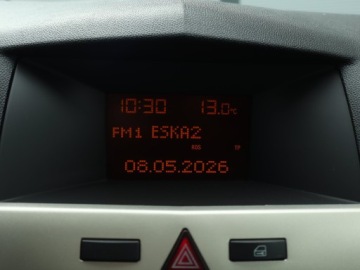 Opel Astra H Hatchback 5d 1.4 TWINPORT ecoFLEX 90KM 2008 Opel Astra 1.4 16V, Klima, Tempomat, zdjęcie 11