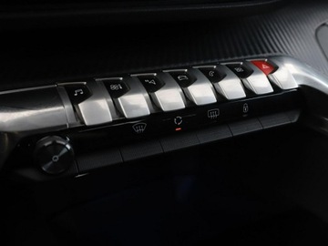 Peugeot 3008 II Crossover Facelifting  1.5 BlueHDi 130KM 2021 Peugeot 3008 FV23% navi virtual kamera tempomat, zdjęcie 28