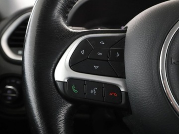 Jeep Renegade SUV 1.4 MultiAir 140KM 2017 Jeep Renegade automat navi grzane fotele klima, zdjęcie 27