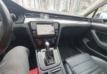 Volkswagen Passat B8 Limousine 2.0 TDI BlueMotion Technology 150KM 2015 Volkswagen Passat Volkswagen Passat 2.0 TDI (BlueMotion Technology) DSG Hi, zdjęcie 17