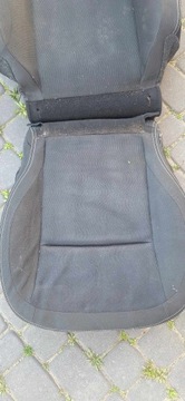 MATERIÁL SEDADLO NISSAN QASHQAI PRAVÝ PŘEDNÍ