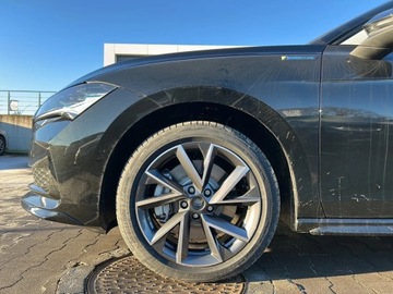 Skoda Superb IV Kombi 2.0 TSI 204KM 2025 Skoda Superb Sportline 2.0 TSI 204 KM DSG, zdjęcie 27