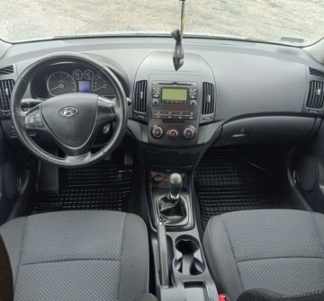 Hyundai i30 I CW Facelifting 1.6 CRDi 90KM 2012 Hyundai i30 Hyundai i30 1.6 CRDi Comfort 1.6 Diesel 90KM, zdjęcie 6