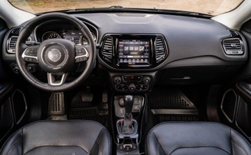 Jeep Compass II 2018 Jeep Compass Jeep Compass II 2,4 LIMITED 4X4 2.4 Benzyna 180KM, zdjęcie 9
