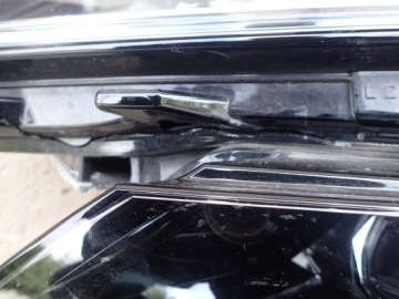 ФОНАРЬ ЛЕВЫЙ ПОЛНОСТЬЮ LED SKODA KODIAQ 566941015E