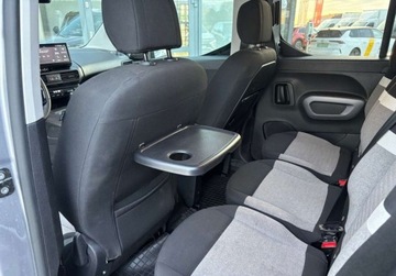 Citroen Berlingo III Osobowy M Facelifting 1.5 BlueHDi 102KM 2024 Citroen Berlingo 1.5 BlueHDi 100KM Plus XL Pakiet Komfort i Style KameraSa, zdjęcie 13